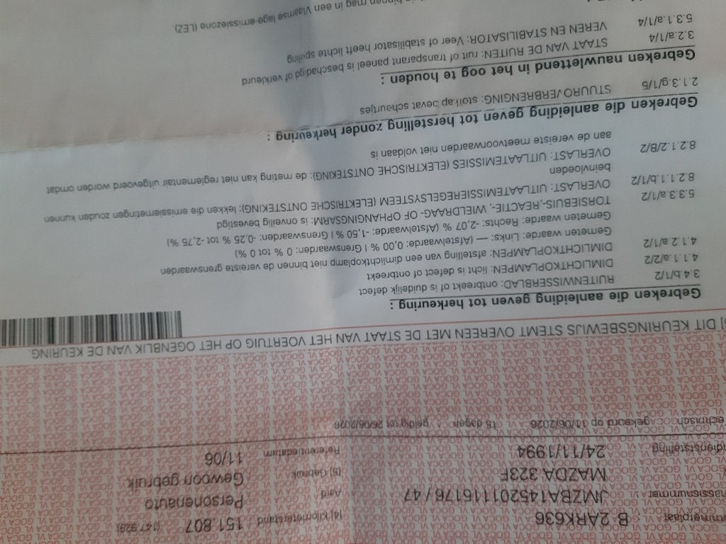 Mazda 323f, Particulier, Te koop, Benzine