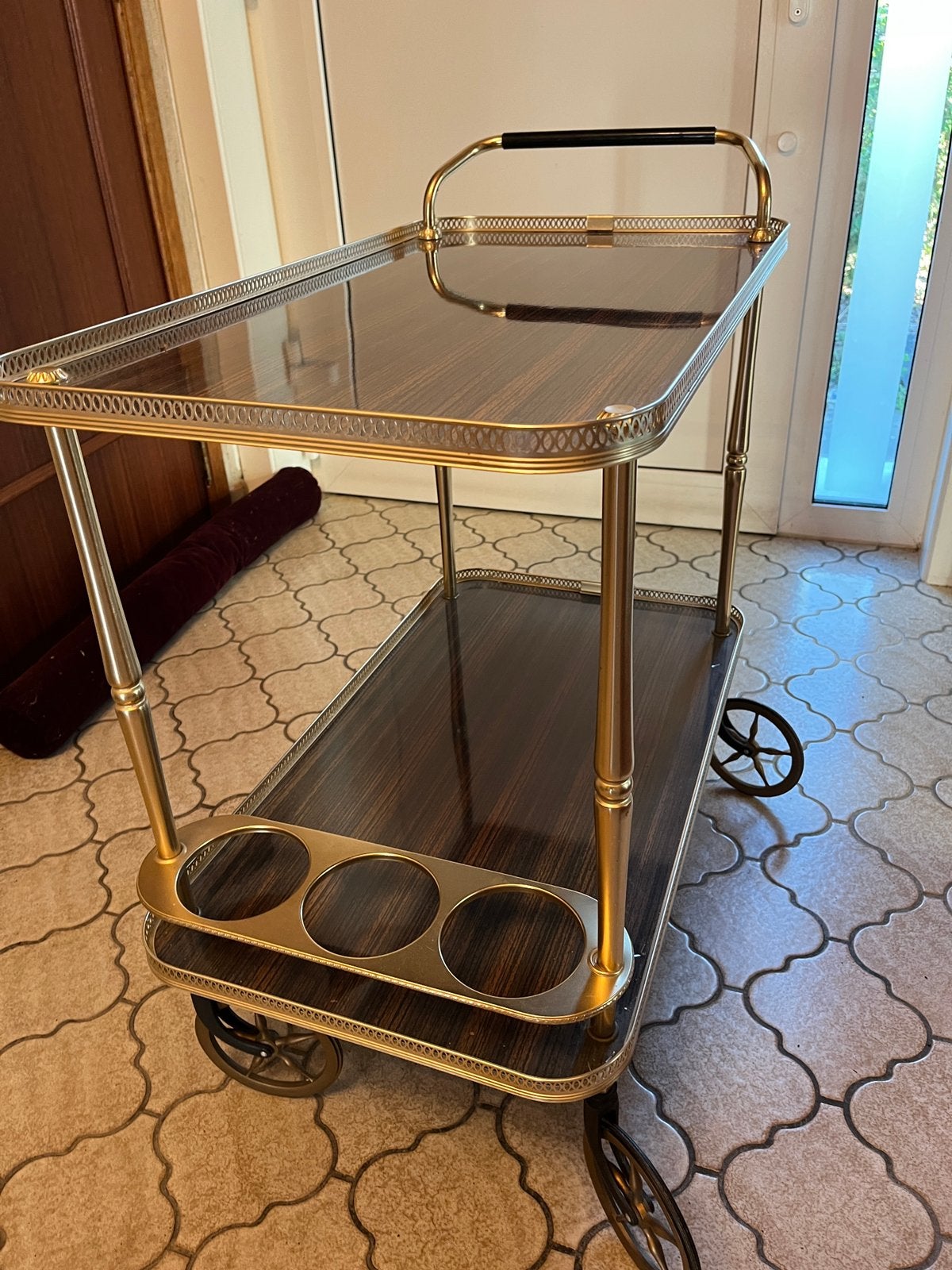 Vintage trolley / serveerwagen (drank trolley), Ophalen