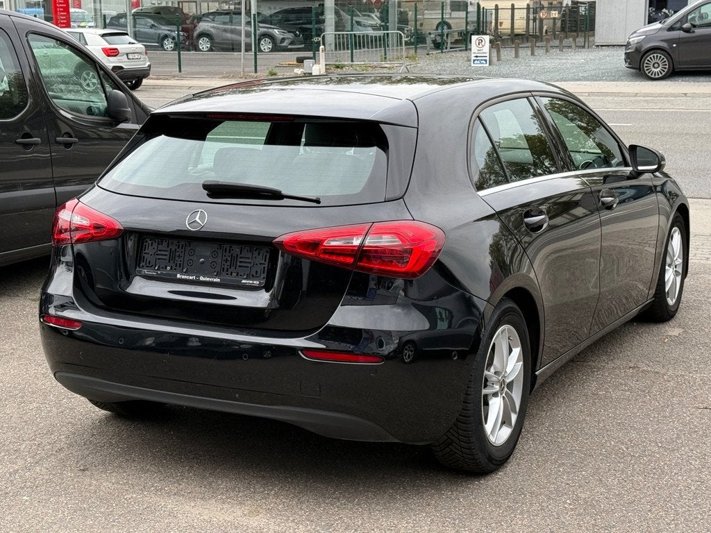 Mercedes A 180 D, Gebruikt, Euro 6, https://public.car-pass.be/vhr/f1c999b3-8364-4058-9600-5442dc7f557f, 1445 kg