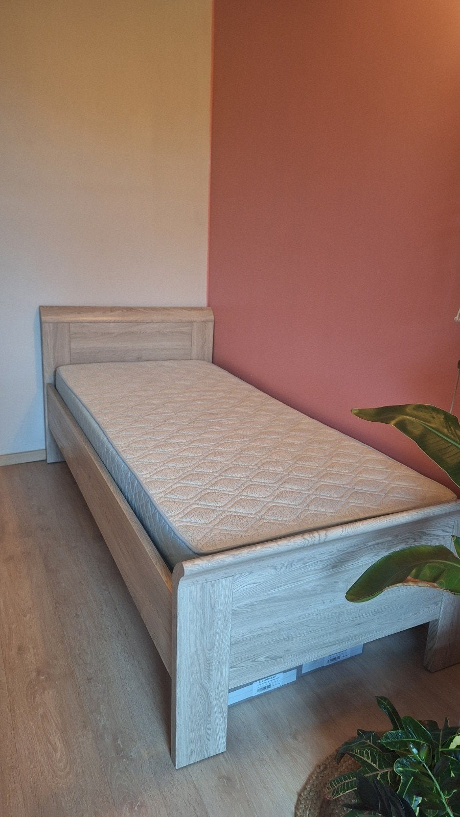 1-persoonsbed + matras, Huis en Inrichting, Ophalen, Gebruikt, Eenpersoons