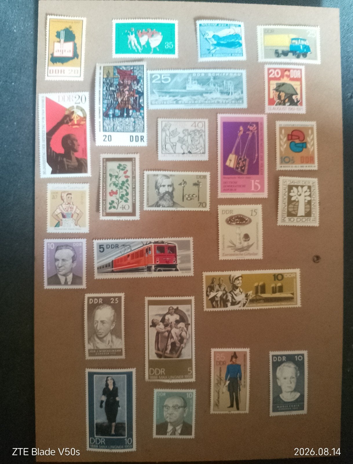 20 postzegels History, Ophalen of Verzenden