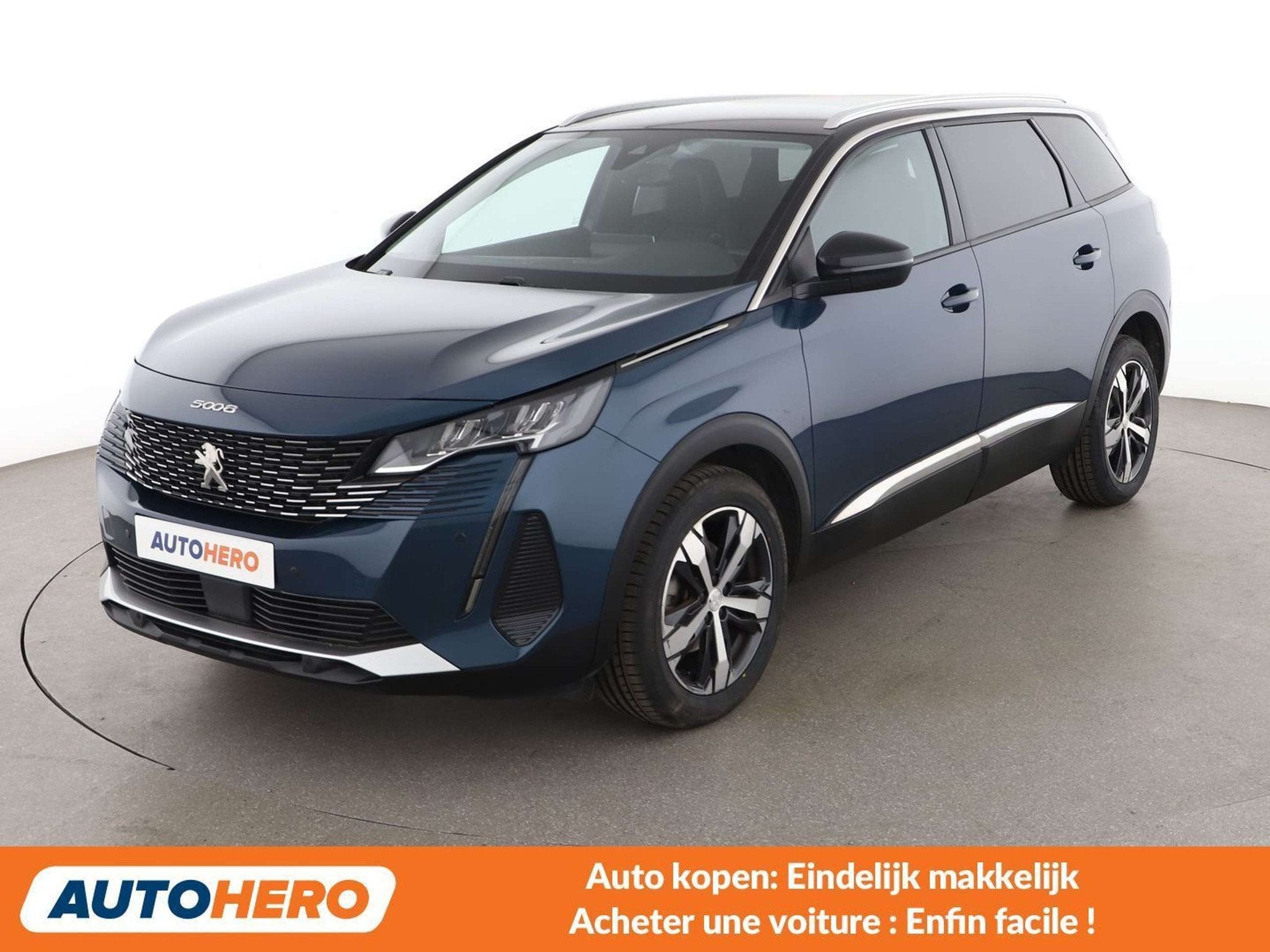 Peugeot 5008 1.2 PureTech Roadtrip (bj 2022, automaat), Gebruikt, 1199 cc, Blauw, https://public.car-pass.be/vhr/2cbcc535-abfb-410f-9f38-1bc878d6c635