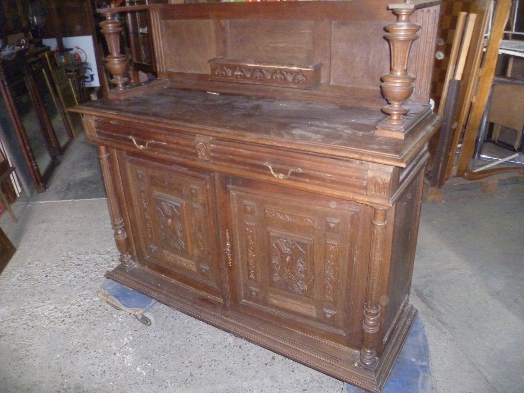 OUDE FRANSE BUFFETKAST, Ophalen