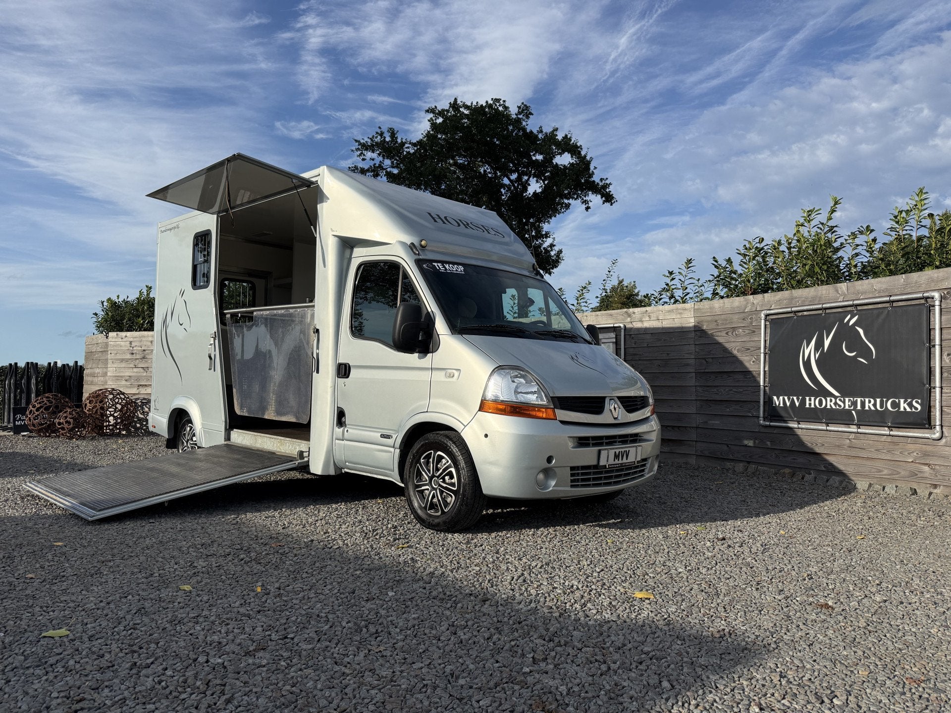 Renault Master | HORSETRUCK | TVW 2021 | CHESTBAR 3XL | 2008, Weduwestraat 12
4884MV  WERNHOUT, NL, MVV HORSETRUCKS by Paardenwagentje NL