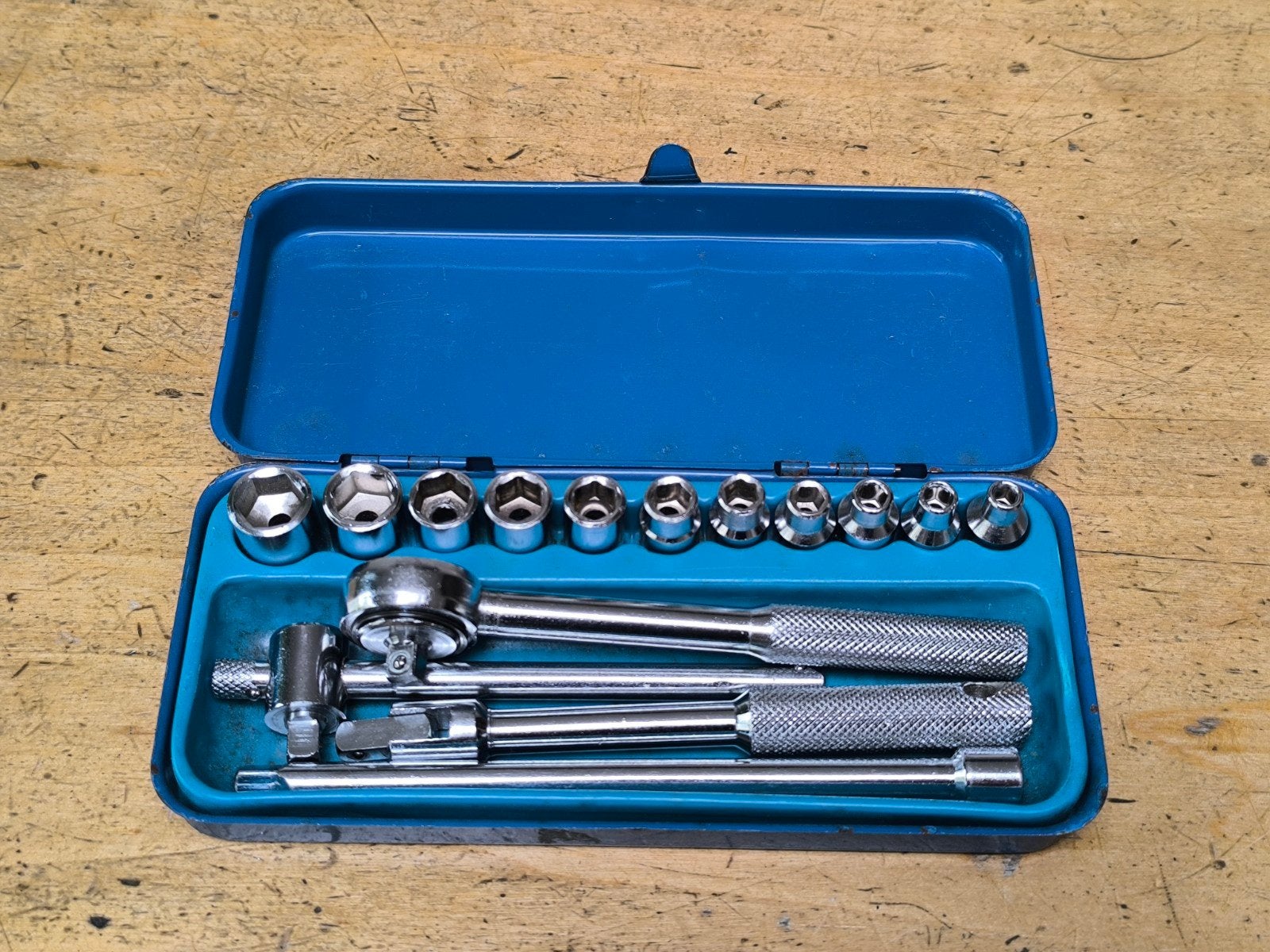 Petite 1/4" boîte à outils. (Japon), Enlèvement ou Envoi, Comme neuf, Jeu d'outils