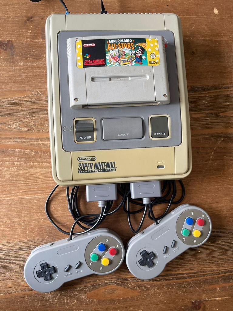 Super nintende te koop + super mario all stars game, Games en Spelcomputers, Spelcomputers | Nintendo Super NES, Ophalen, Gebruikt