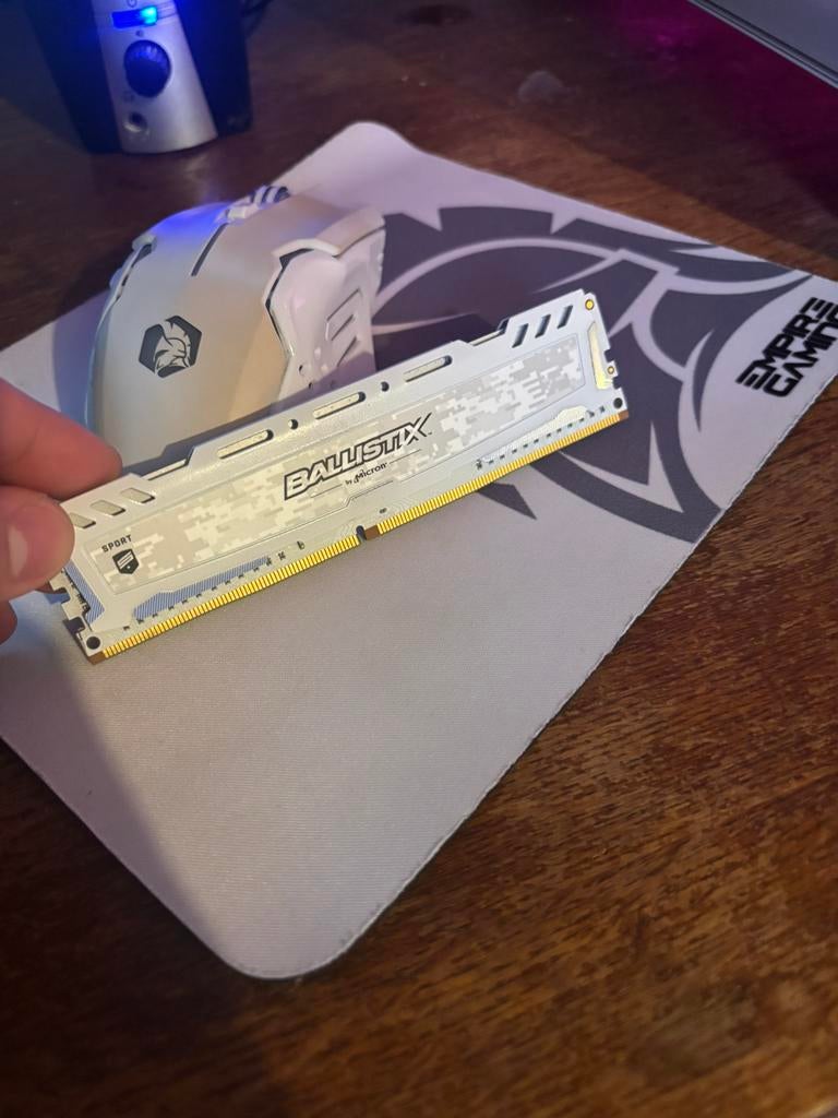 8go de ram ddr4 fonctionne parfaitement !, Enlèvement ou Envoi, Comme neuf