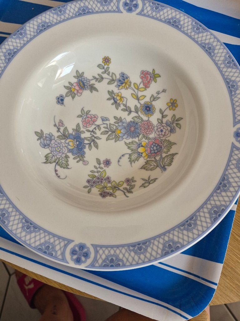 Assiette retro, Enlèvement ou Envoi, Autres types