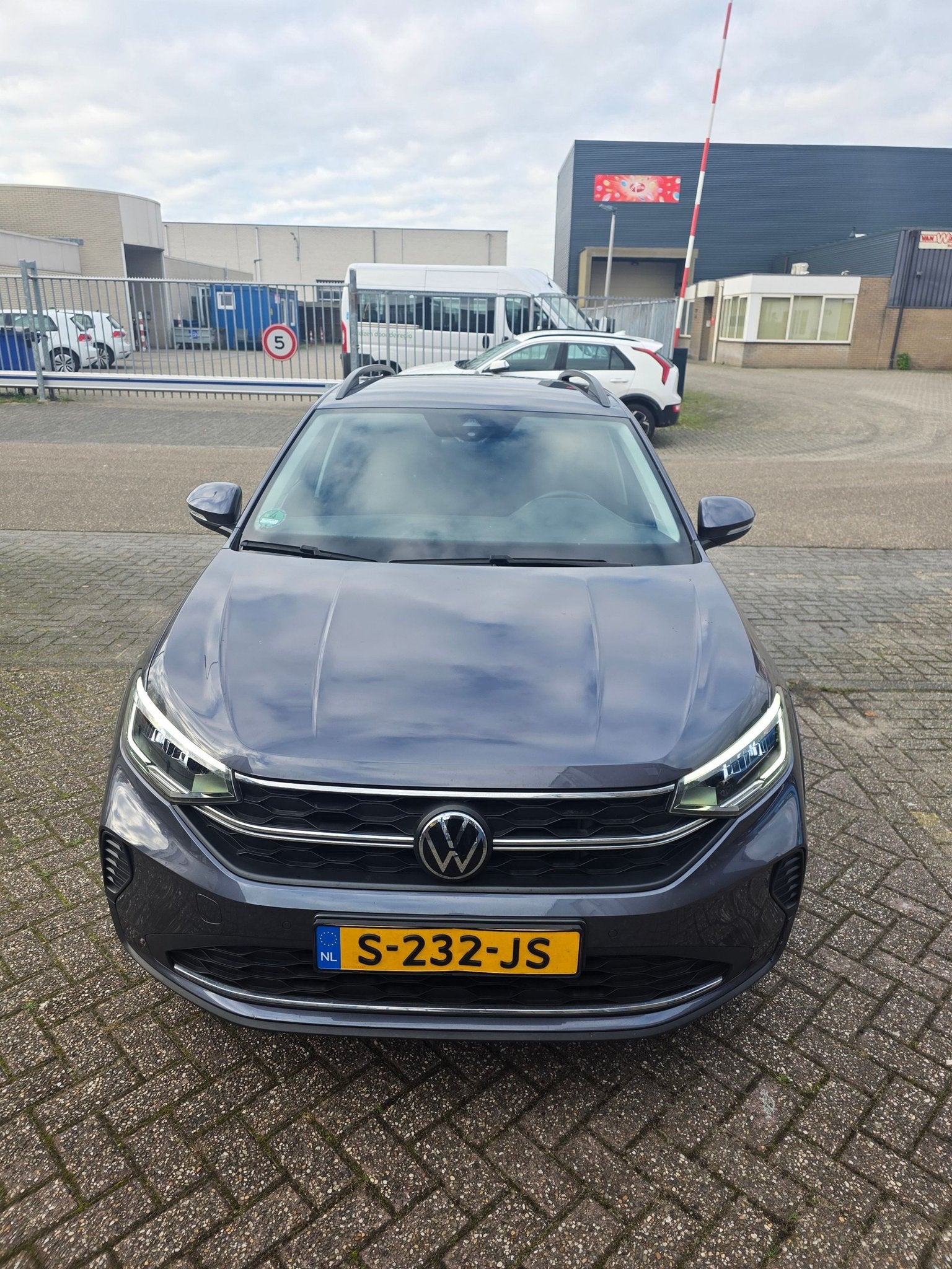 Volkswagen Taigo, Automaat, Benzine