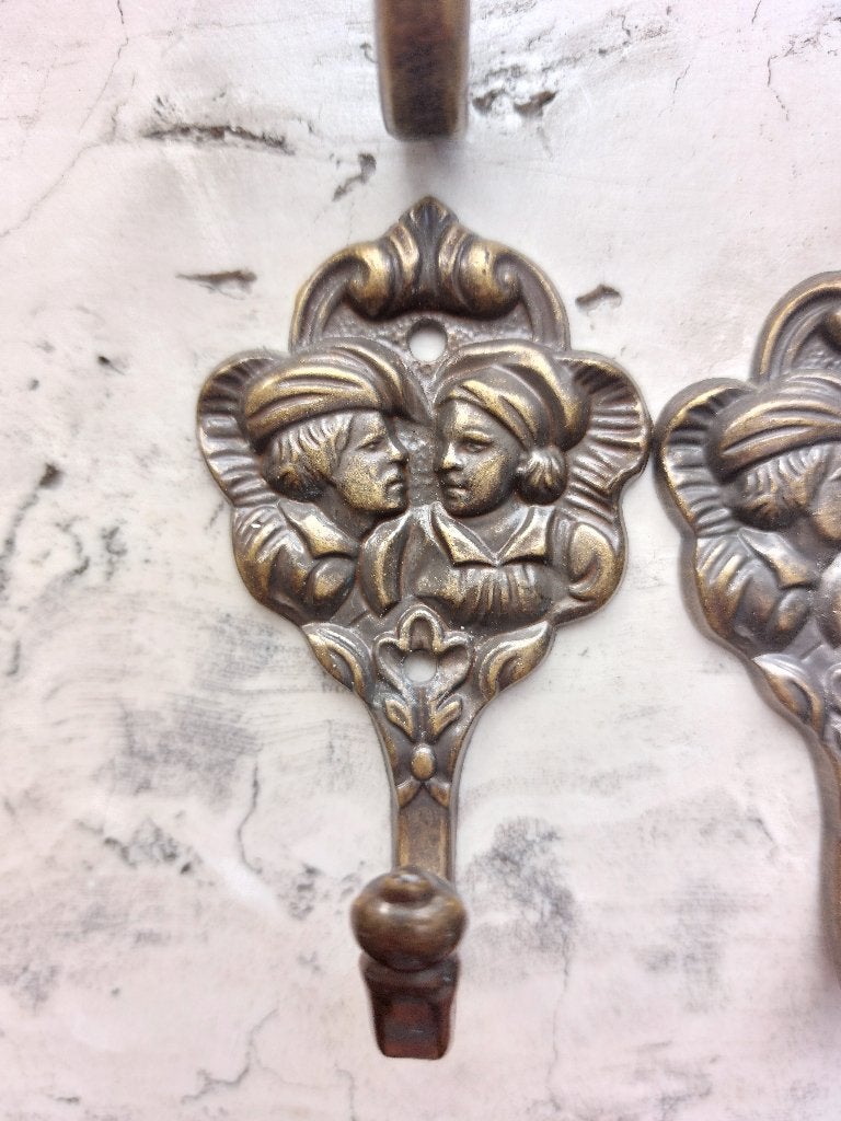 Set van 10 vintage messing wandhaken, Antiquités & Art, Ensemble, 8 cm, Brun, Décoration murale