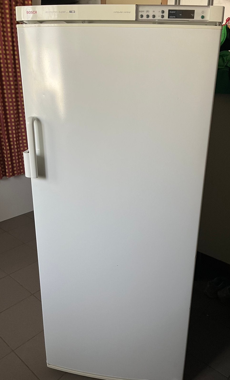 Congelateur armoire BOSCH 225L, Electroménager, Enlèvement, Utilisé, À Poser, Congélateur