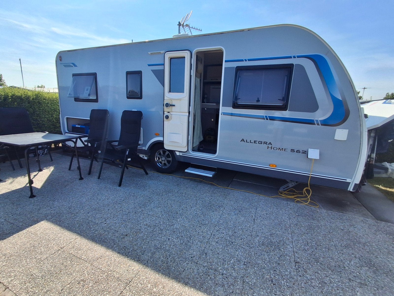 te koop Alegra Home 562, Caravans en Kamperen, Mover, Frans bed, 7 tot 8 meter, Particulier
