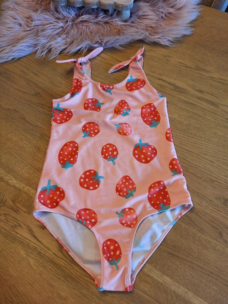 kinderbadpak met aardbeienprint, Kinderen en Baby's, Kinderkleding | Kinder-zwemkleding, Gebruikt, Meisje, Ophalen of Verzenden