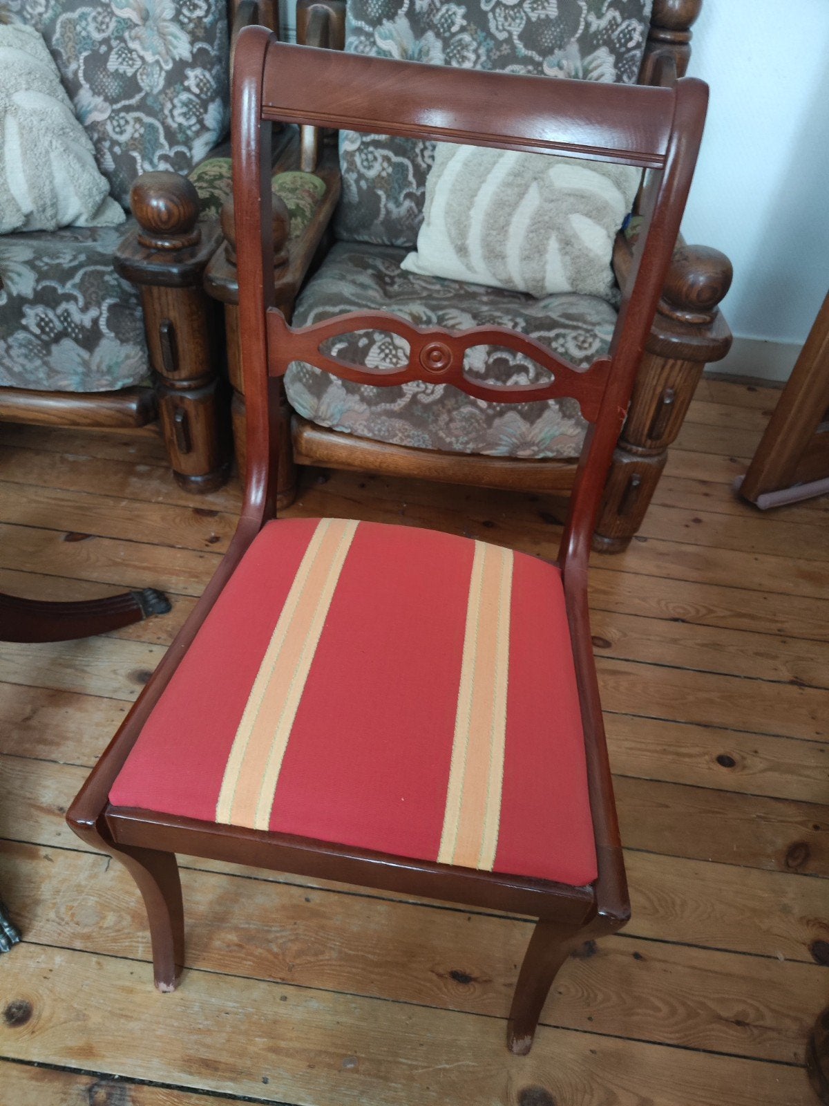 4 chaises gratuites, Ophalen