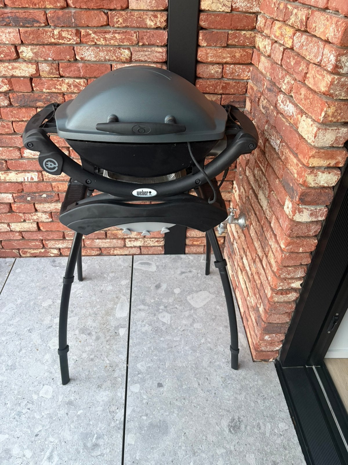 Bbq Weber Q1400, Ophalen, Zo goed als nieuw
