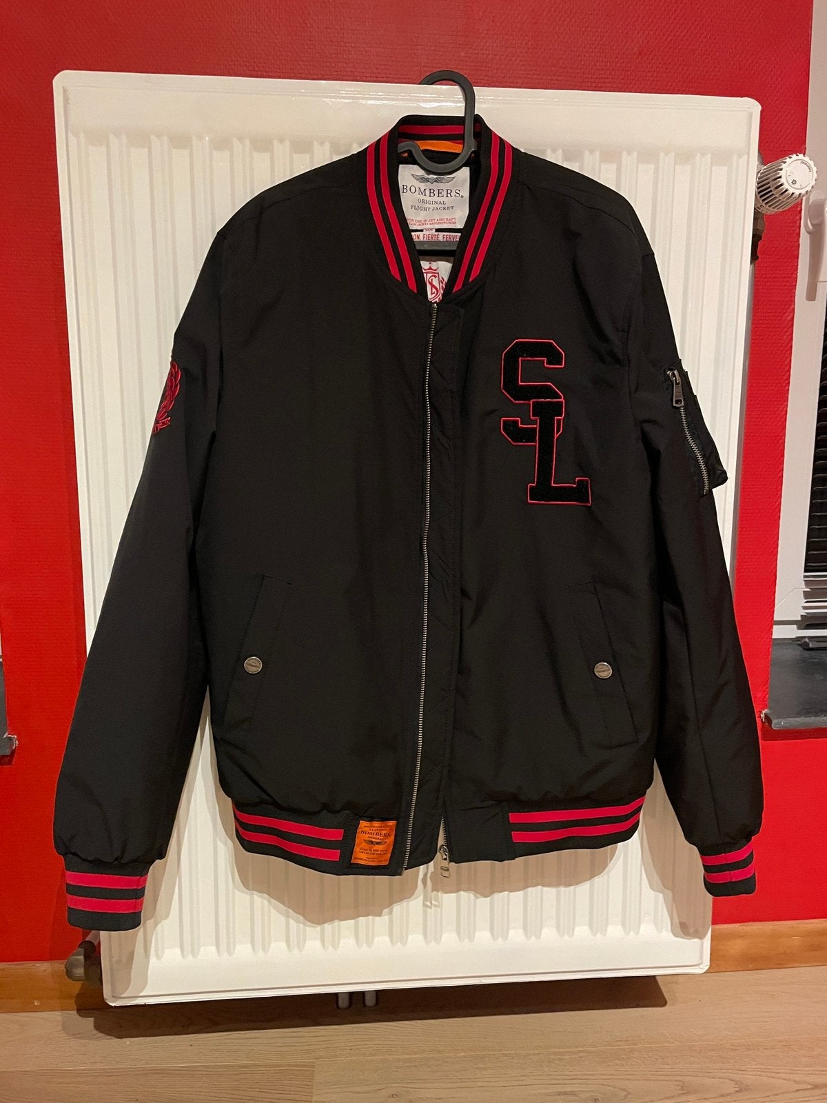 Veste Bombers Standard de Liège 125 ANS taille L, Envoi, Neuf
