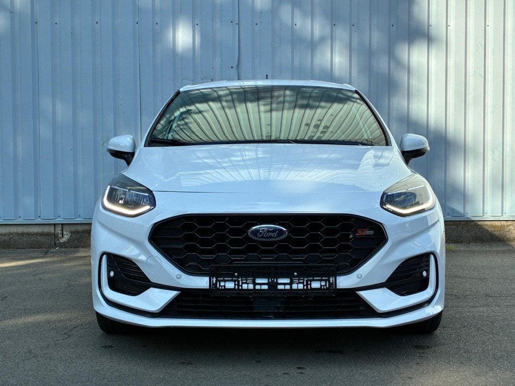 FORD FIESTA ST LINE ECO BOOST HYBRIDE AUTOMAAT, Auto's, Automaat, Zwart, Wit, Leder