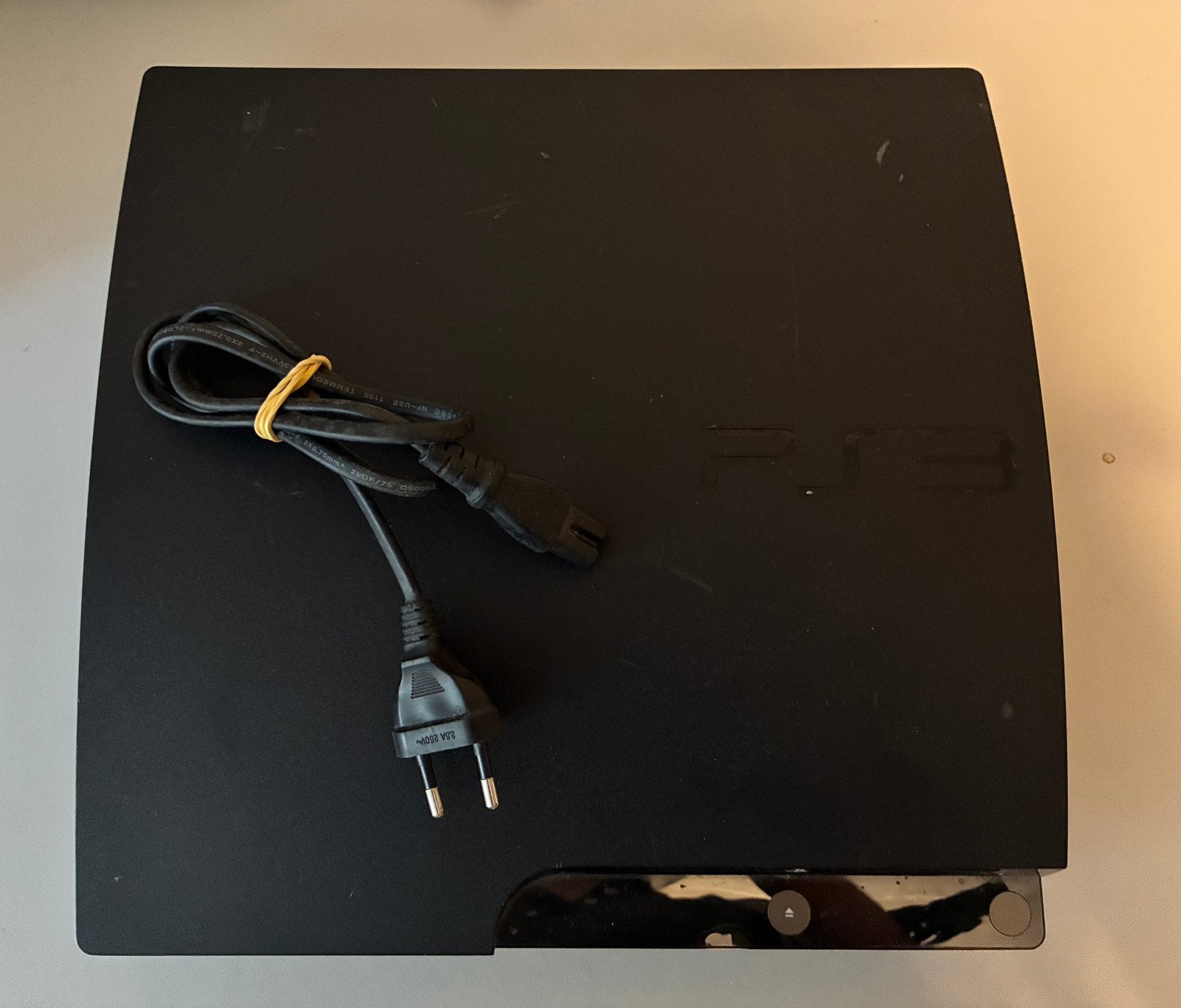 Defecte PS3 Slim console - geen beeld (HDMI defect), Games en Spelcomputers, Games | Sony PlayStation 1, Zo goed als nieuw, Verzenden