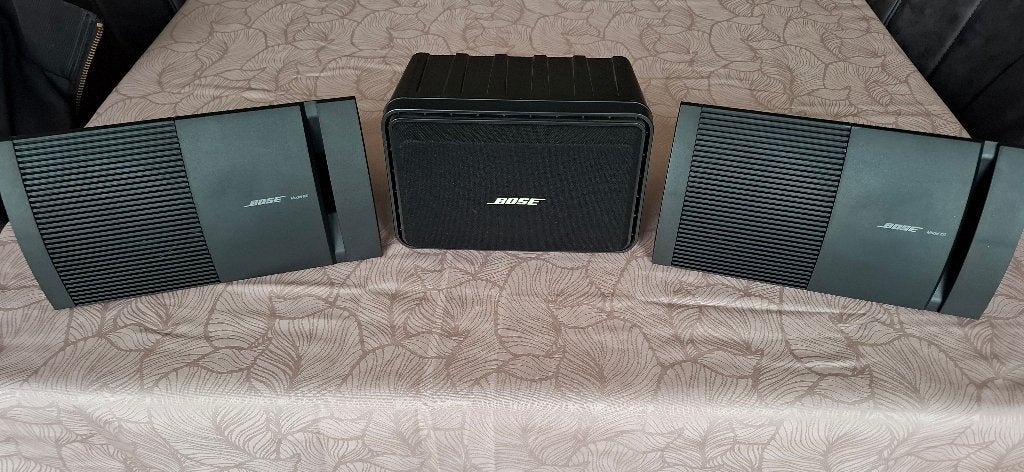 Bose Mid Speaker en Surround Speakers., Autres marques, Comme neuf, Enlèvement, 70 watts ou plus