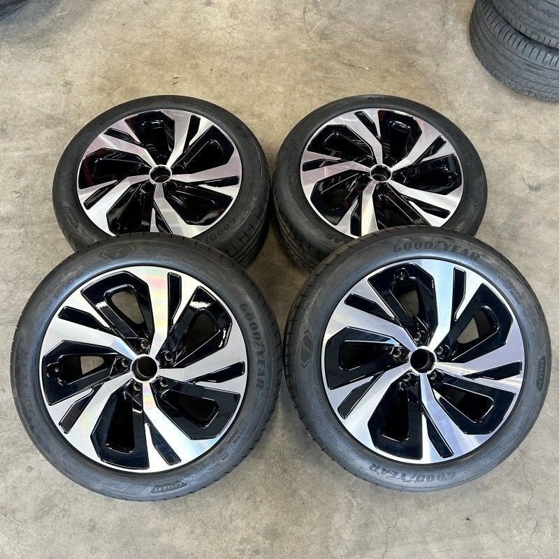 18 inch originele Falun velgen + Goodyear zomerbanden Volksw, Pneus et Jantes, 215 mm, Pneus été, -