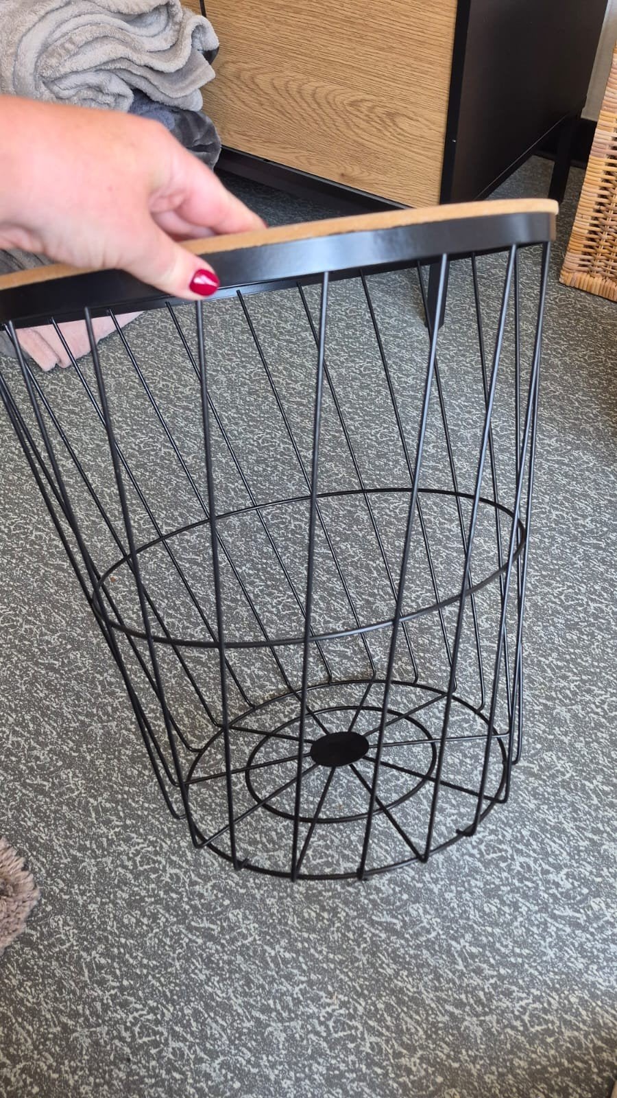 Mand, Enlèvement, Panier
