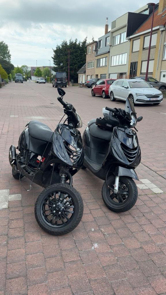 Piaggio Zip 2T custom, Ophalen, Zo goed als nieuw, Klasse A (25 km/u), Zip