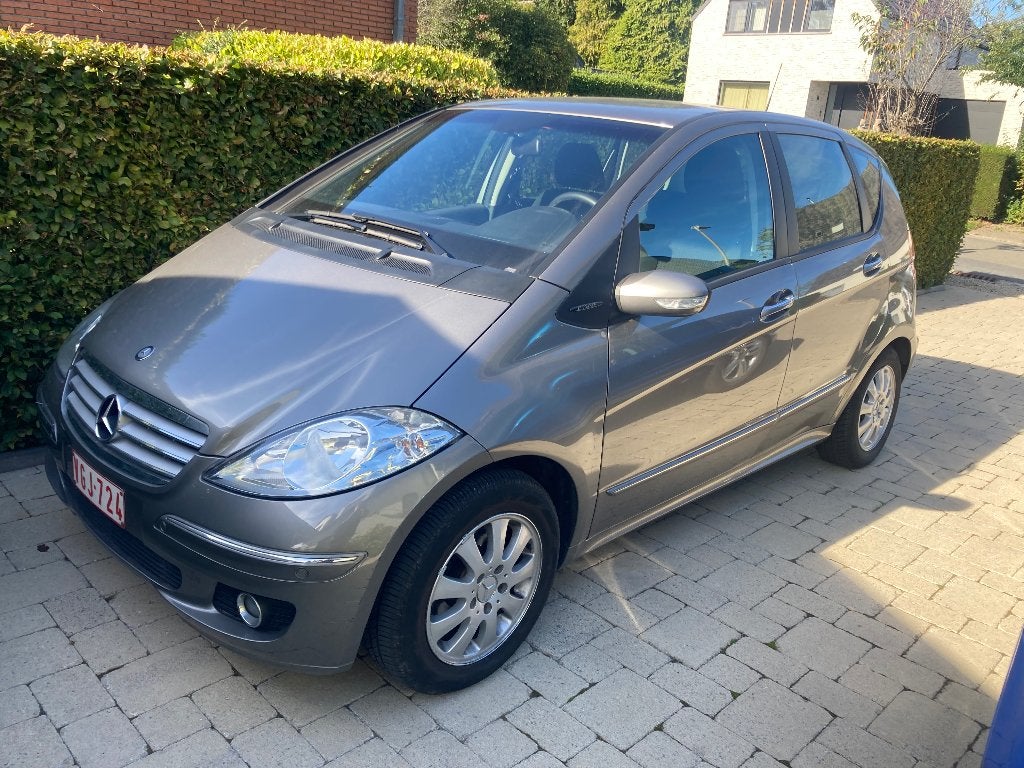Mercedes A150, Auto's, 1498 cc, Zwart, 4 cilinders, Bruin