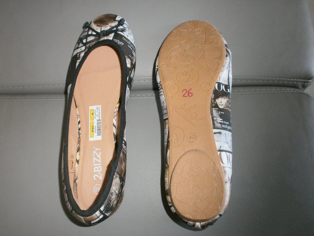 Ballerines impressions mode 40 NEUVES, Vêtements | Femmes, Neuf, Enlèvement ou Envoi, Brun, Ballerines
