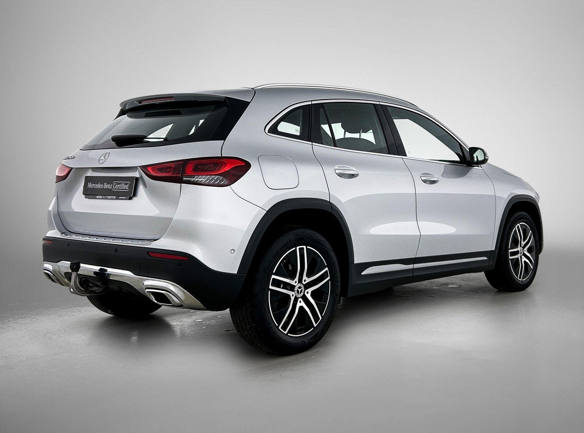 Mercedes-Benz GLA 250 e Luxury Line | Trekhaak | Verwarmde Z, Auto's, Stof, 4 cilinders, 16 kWh, 5 zetels