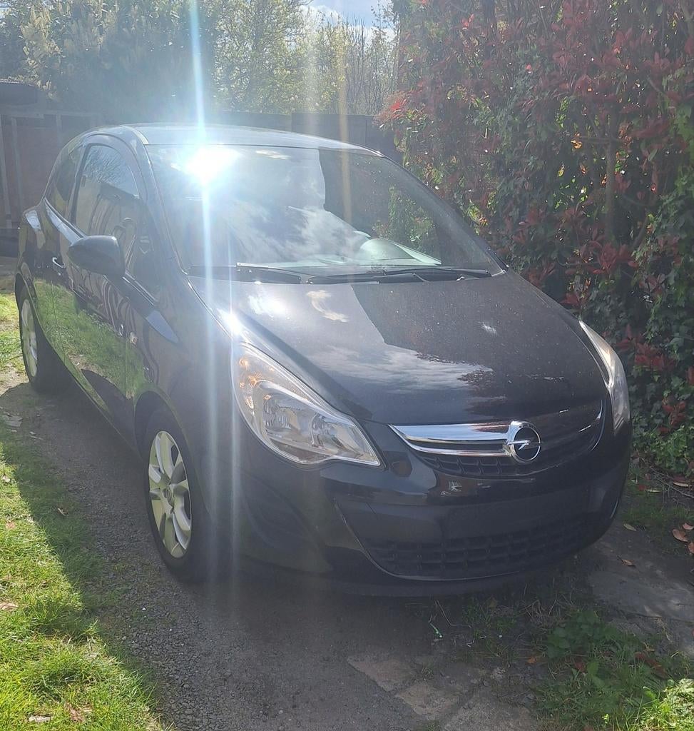 Opel Corsa 1.4 essence 12 mois de garantie, Autos, Air conditionné, Achat, Entreprise, Carnet d'entretien