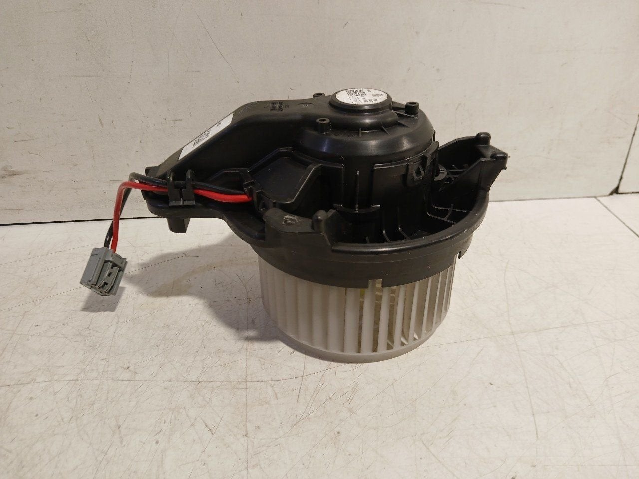 Kachel ventilator motor Ford Focus, Onderdelen@venauto.nl, Van der Ven Autorecycling B.V., Gebruikt, Ettenseweg 76, 4706 PB Roosendaal, The Netherlands