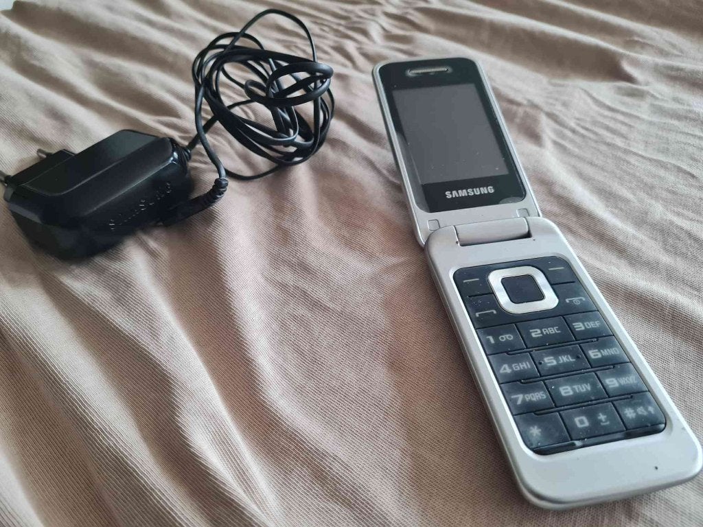 Samsung GT C3520  - In goede staat - Originele lader, Overige modellen, Fysiek toetsenbord, Ophalen of Verzenden, Zonder simlock