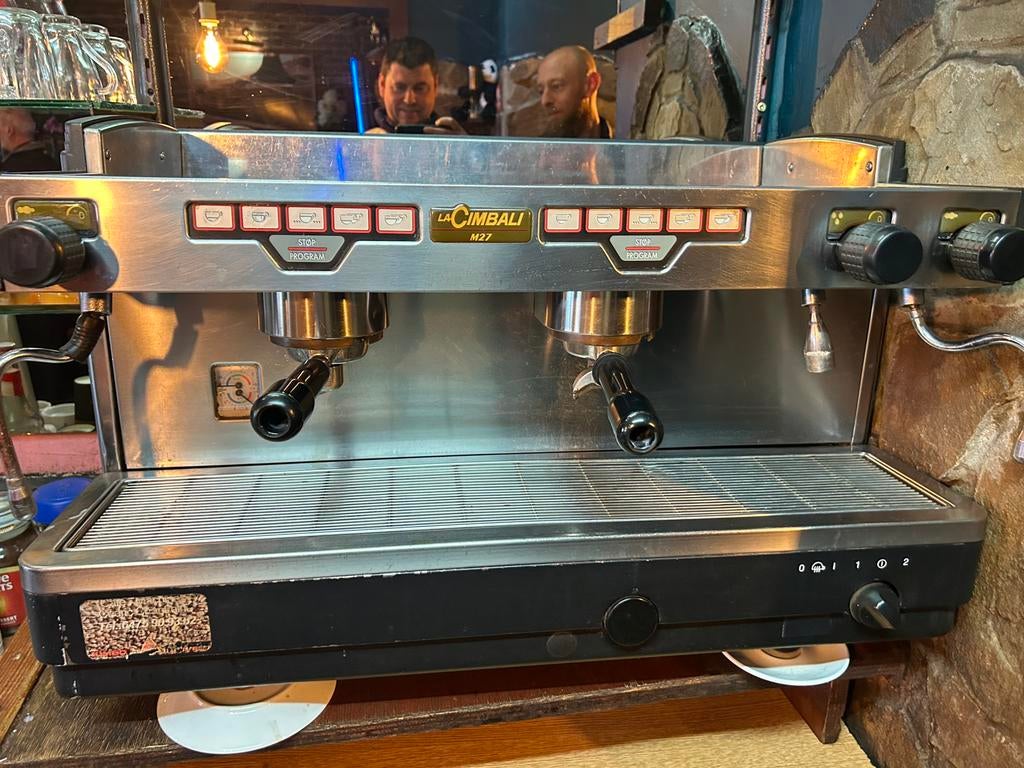 Machine a cafe la cimbali M27   2 gr, Articles professionnels, Horeca | Équipement de cuisine, Enlèvement