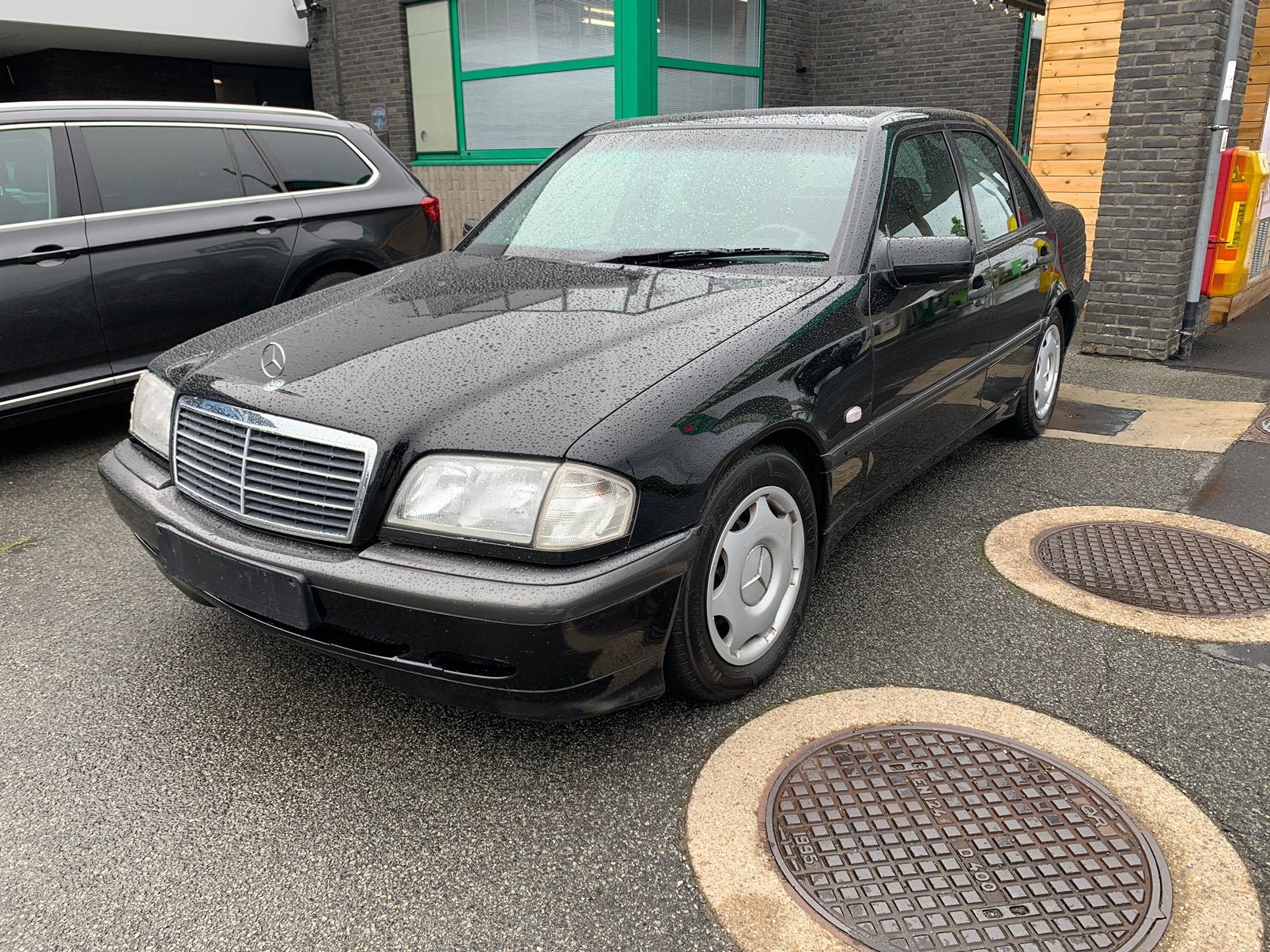Mercedes C180 Essence // Automatique, Autos, Mercedes-Benz, 90 kW, Achat, 4 portes, Entreprise