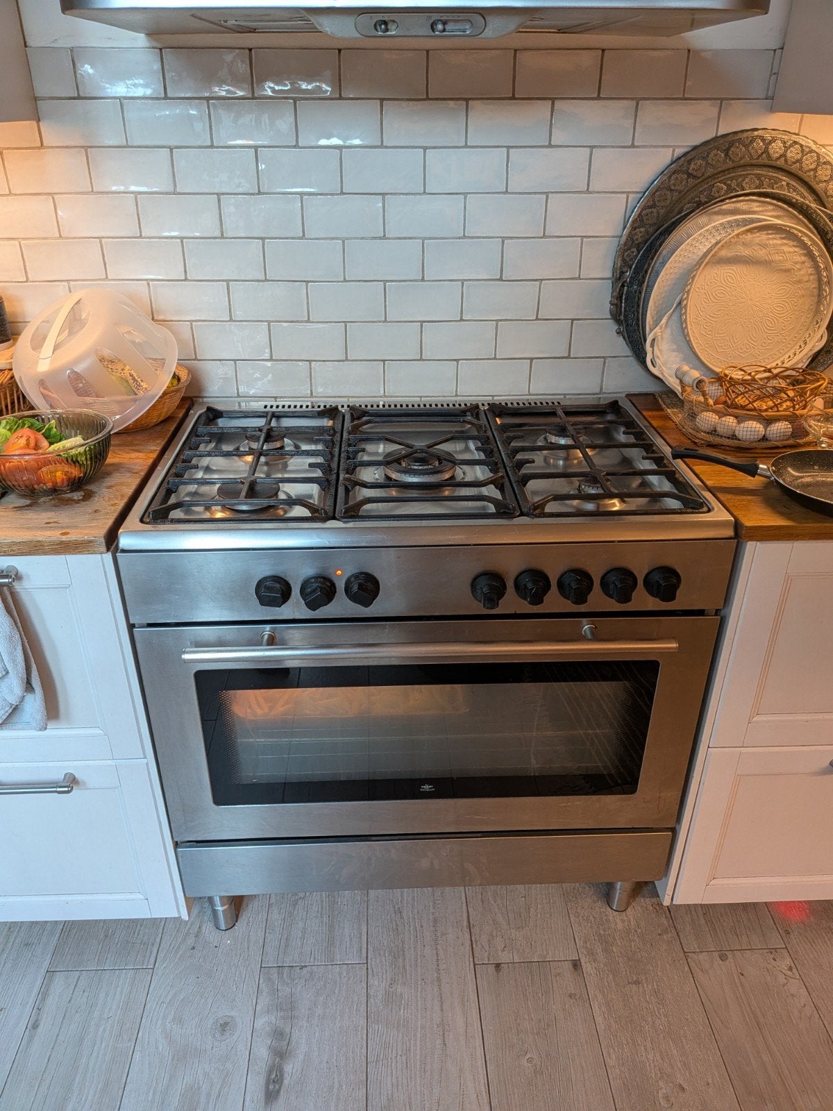 Cuisinière à gaz Ikea Whirlpool 90cm fonctionnelle, Gaz, Gril, Enlèvement, Utilisé