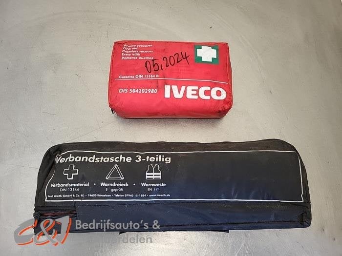Kit premiers soins d'un Iveco New Daily, -, 3 mois de garantie, Utilisé, Autres marques automobiles