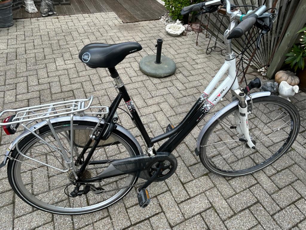 Damesfiets, Fietsen en Brommers, Ophalen, Zo goed als nieuw