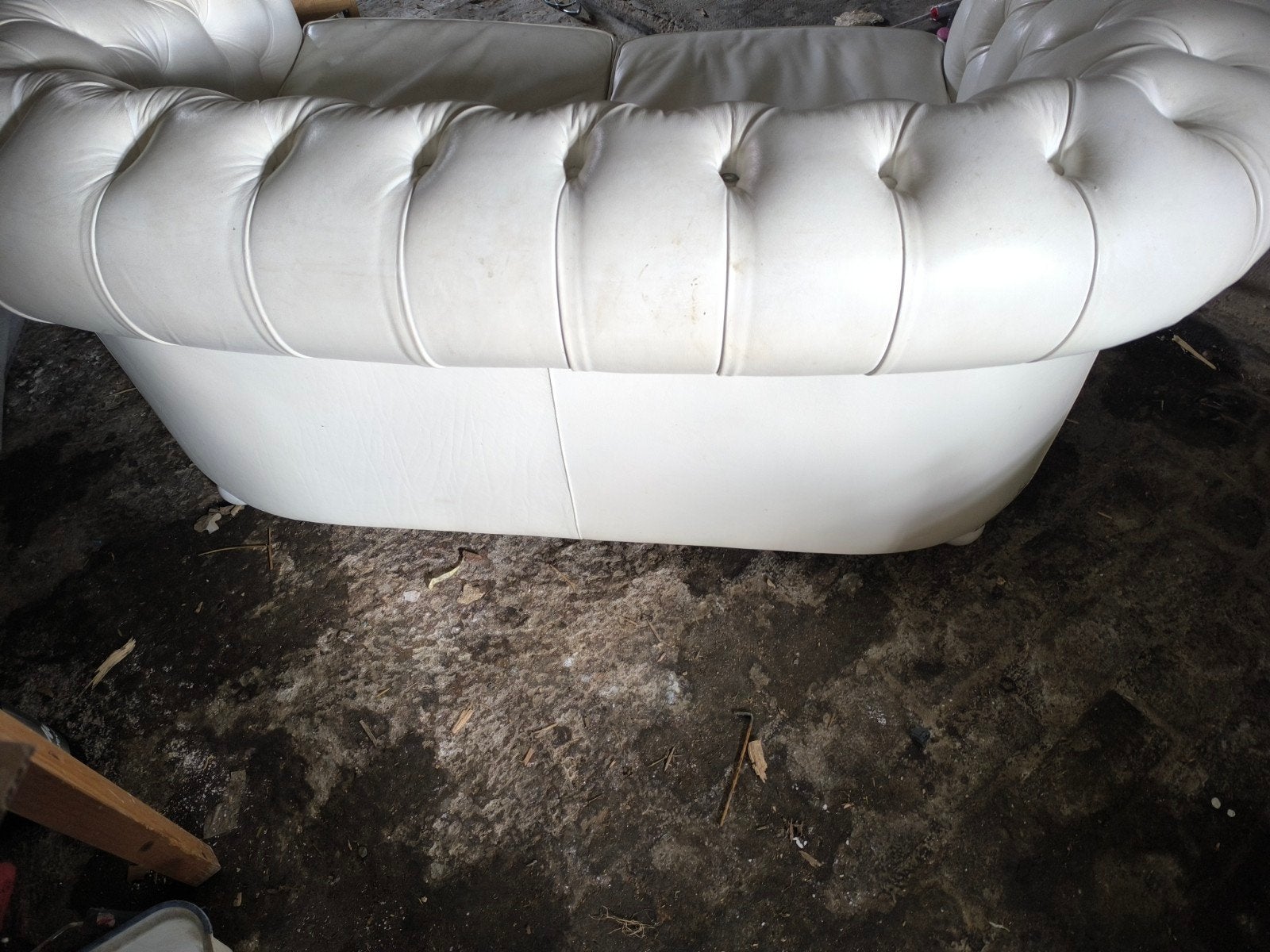 Fauteuil Chesterfield, Enlèvement