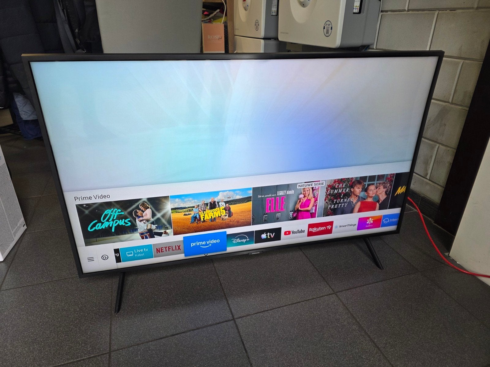 Samsung Smart TV 110cm Qled, Ophalen of Verzenden, QLED, Samsung, Smart TV