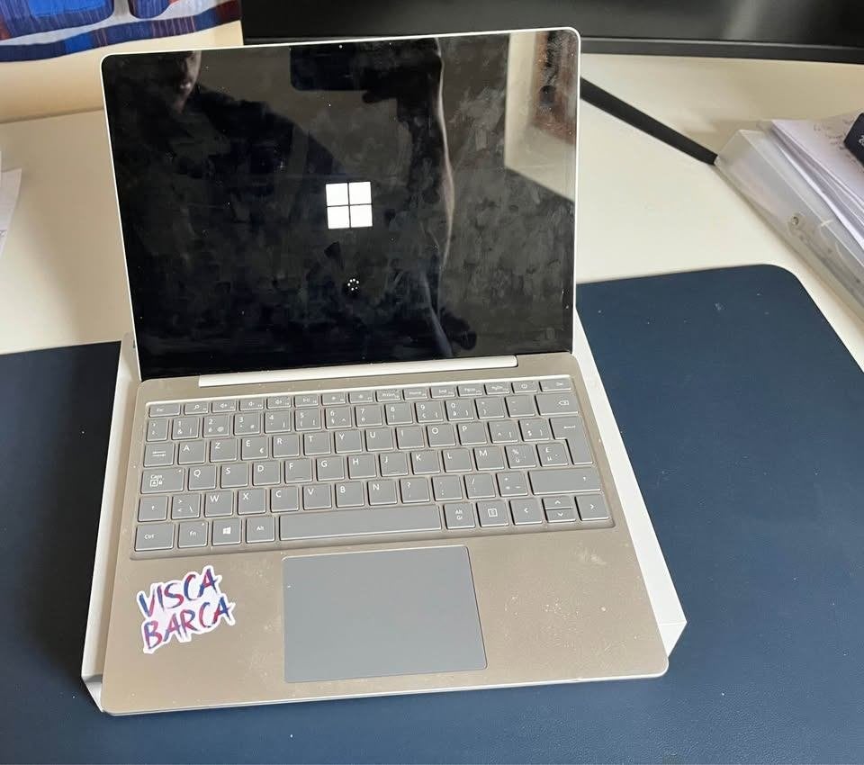 Microsoft Surface Laptop Go – touchscreen, Core i5 – 12,4", Informatique & Logiciels, 64 GB, 12 pouces, Avec écran tactile, Intel(R) Core i5