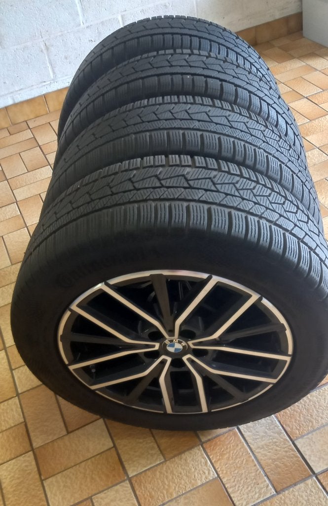 BMW X1 u11 pneus hiver, Autos : Pièces & Accessoires, Pneus & Jantes, Pneus hiver, Enlèvement, Utilisé, 225 mm