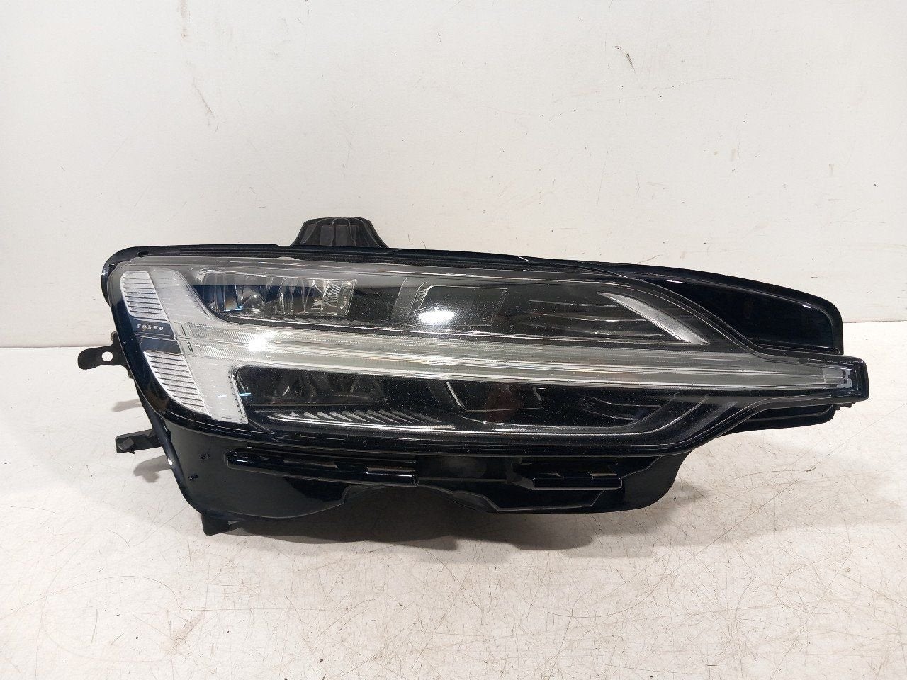 Koplamp rechts Volvo V60, Onderdelen@venauto.nl, Van der Ven Autorecycling B.V., Gebruikt, Ettenseweg 76, 4706 PB Roosendaal, The Netherlands