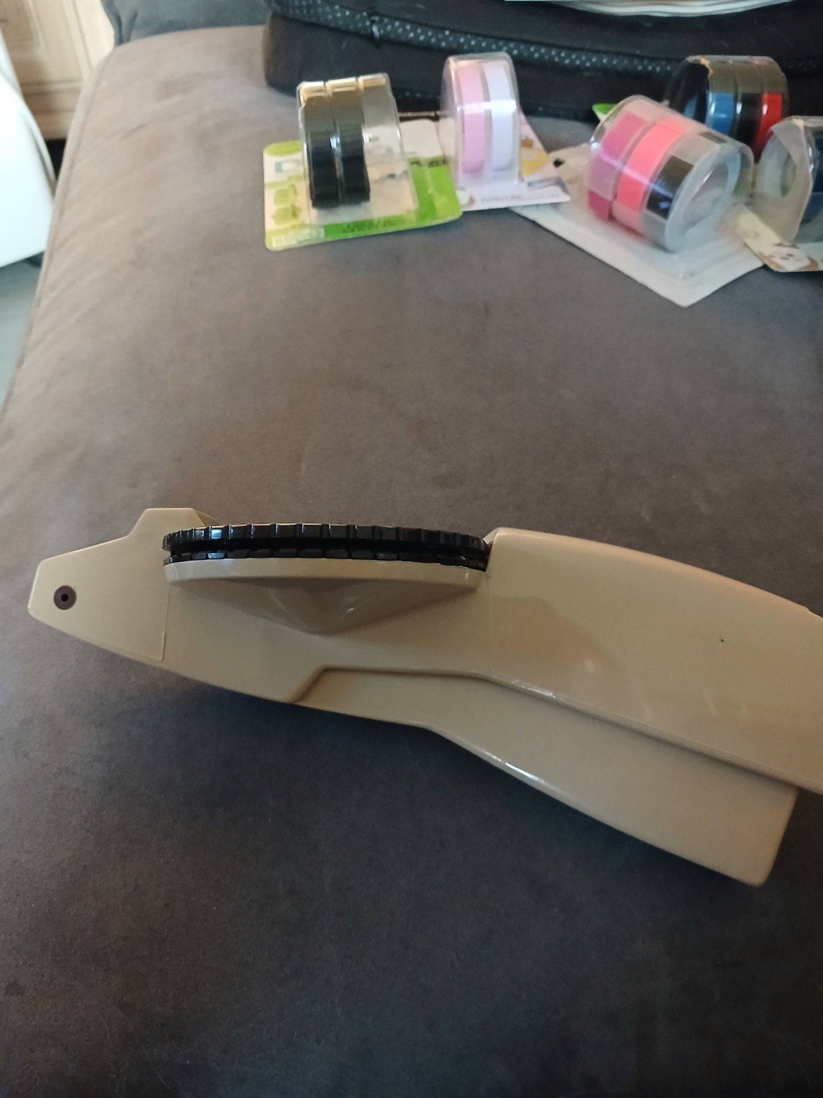 Dymo labelprinter beige + labels, Ophalen of Verzenden, Beige