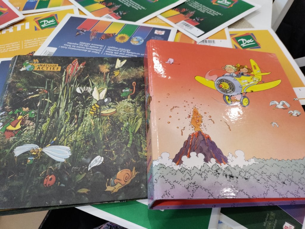 Mappen met documentatie, van Arti Dok, Divers, Enlèvement, Comme neuf