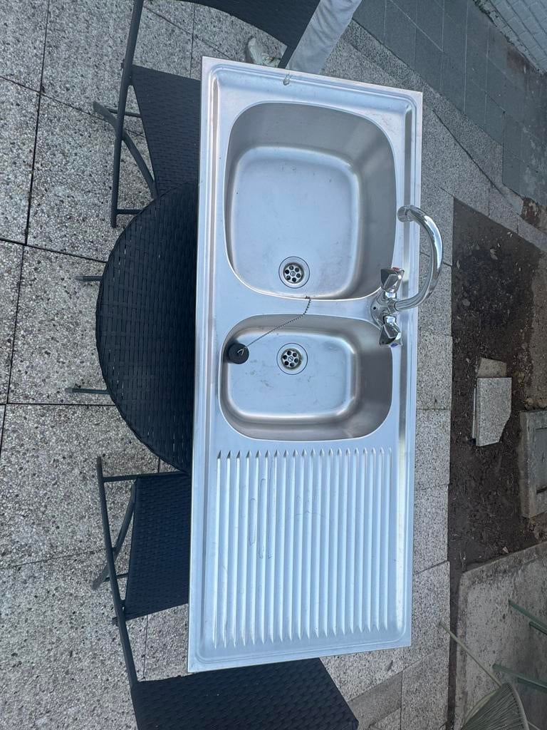 Spoelbak met kraan in goede staat, Enlèvement, Comme neuf