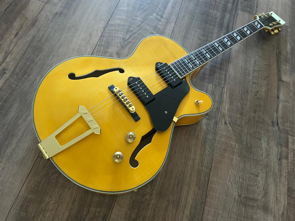 Zeer mooie 50’s Style Hollow body (RUILEN), Musique & Instruments, Instruments à corde | Guitares | Électriques, Enlèvement, Utilisé