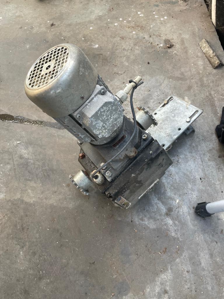 Te koop reductie motor ridder 380 volt, Doe-het-zelf en Bouw, Ophalen, Gebruikt, Overige typen