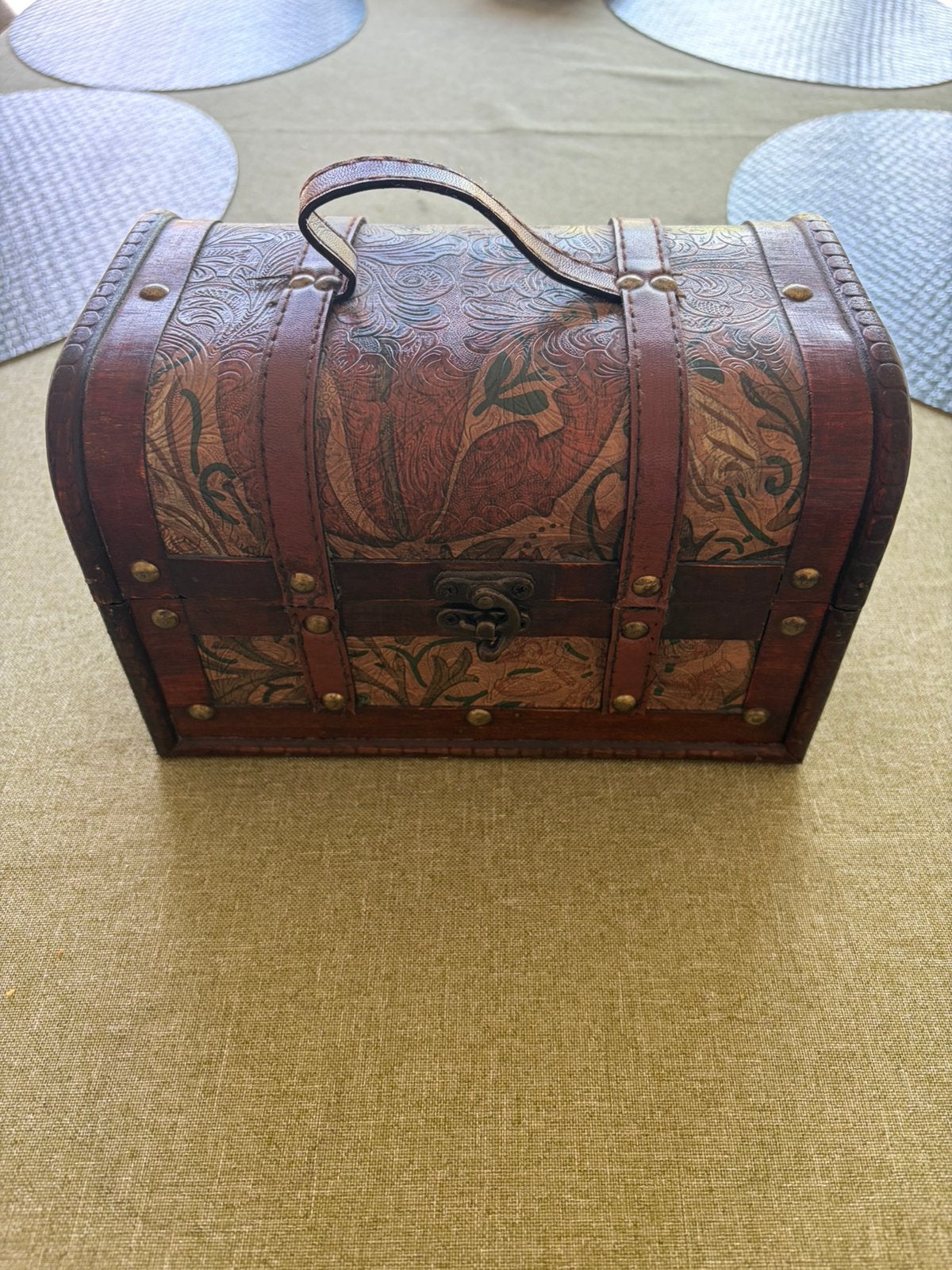 Houten kistje, Enlèvement, Comme neuf