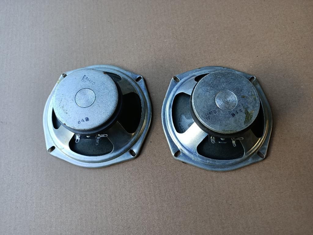 2x Hoge Tonen Speakers Rowe-AMi R81 (1977) jukebox, Envoi, Ami