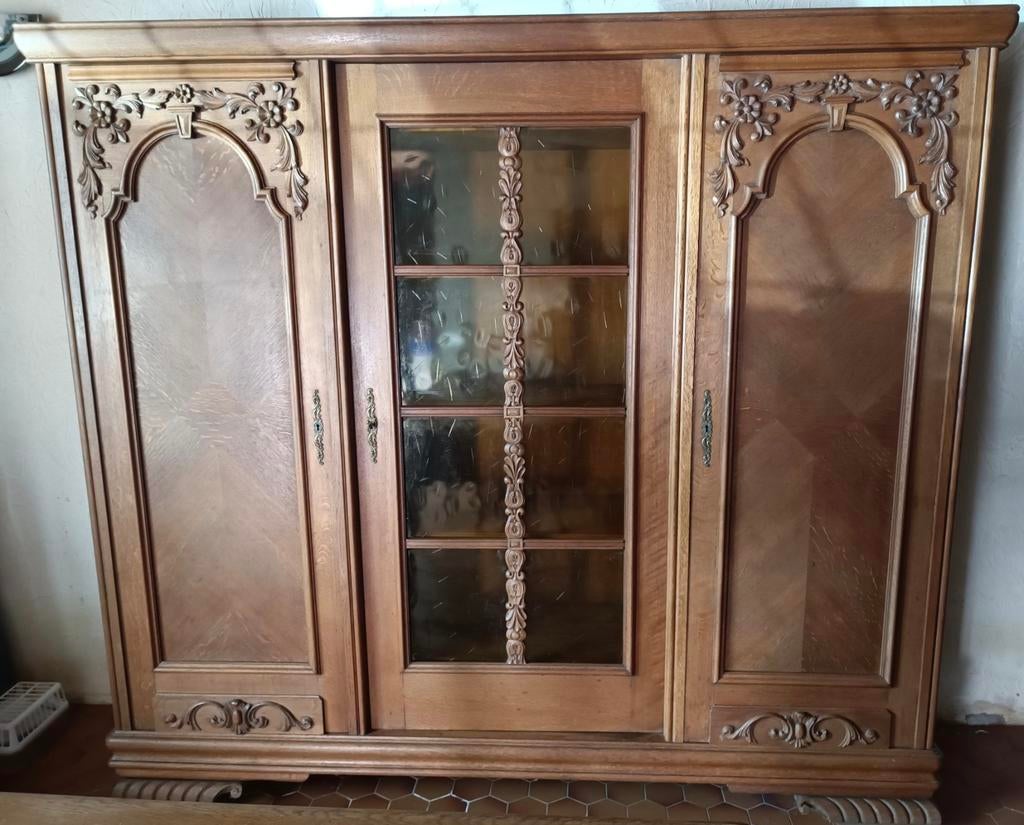 Armoire de rangement avec vitrine au milieu, Antiquités & Art, Antiquités | Meubles | Armoires, Enlèvement